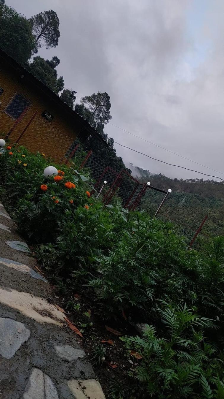 Krishna Kutir, Talla Ramgarh By The Meditating Society Екстериор снимка